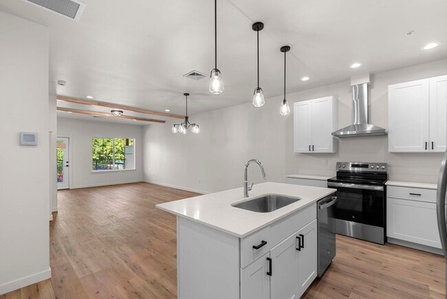 Cashmere Riverview