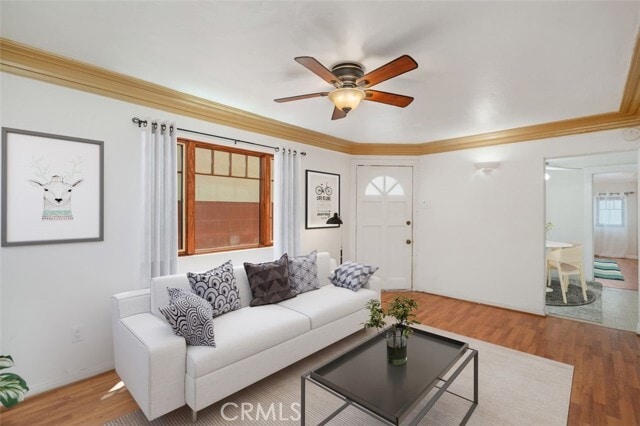 Photo - 832 Cypress Ave