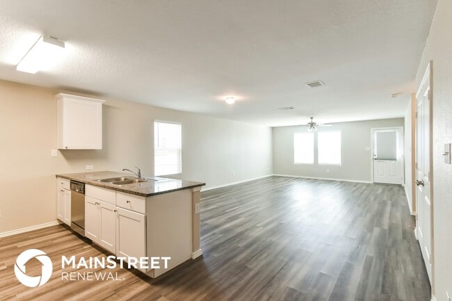 Photo - 9838 Marbach Crest