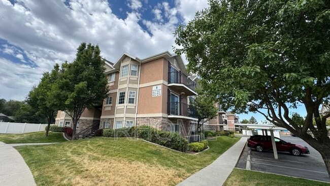 Photo - 1617 W Treille Ct