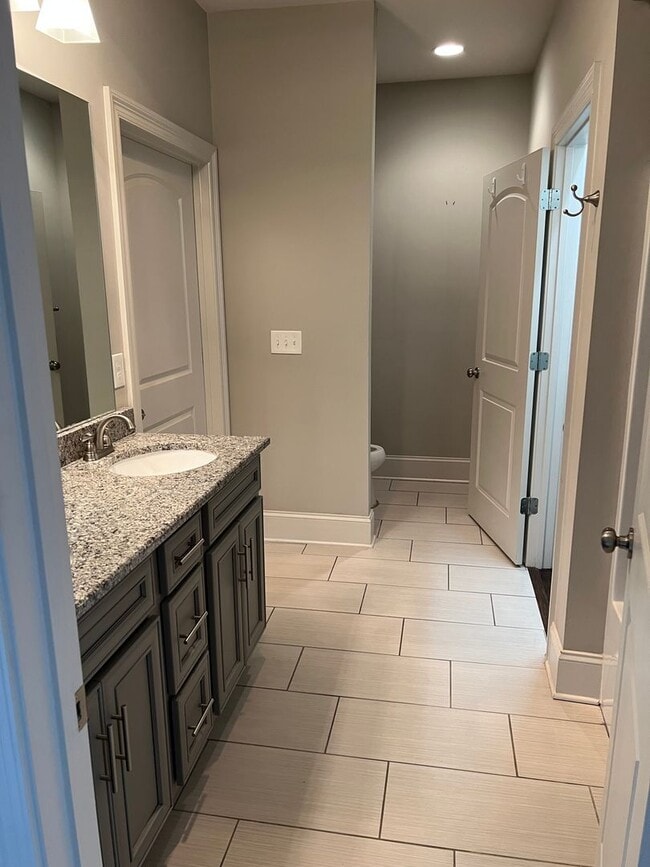 Photo - August 2026 - July 2027!!  3 BR 3 BA townh...