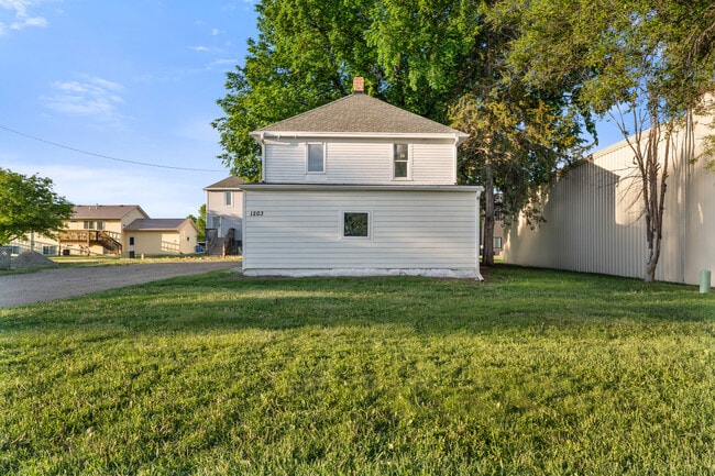Photo - 1203 E Cherry St