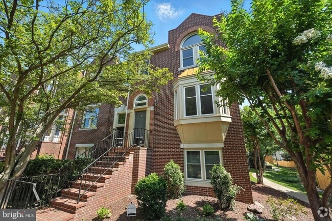 Building Photo - 3911 Courtland Cir Rental