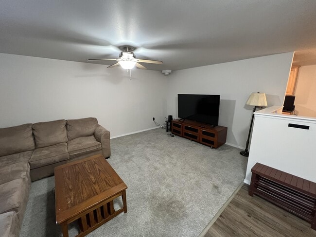 Photo - 1018 SW Shannon Dr