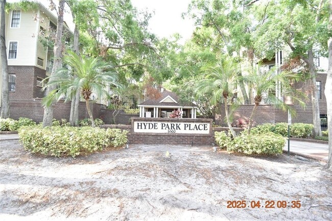 Photo - 1000 W Horatio St Unidad 331 Rental