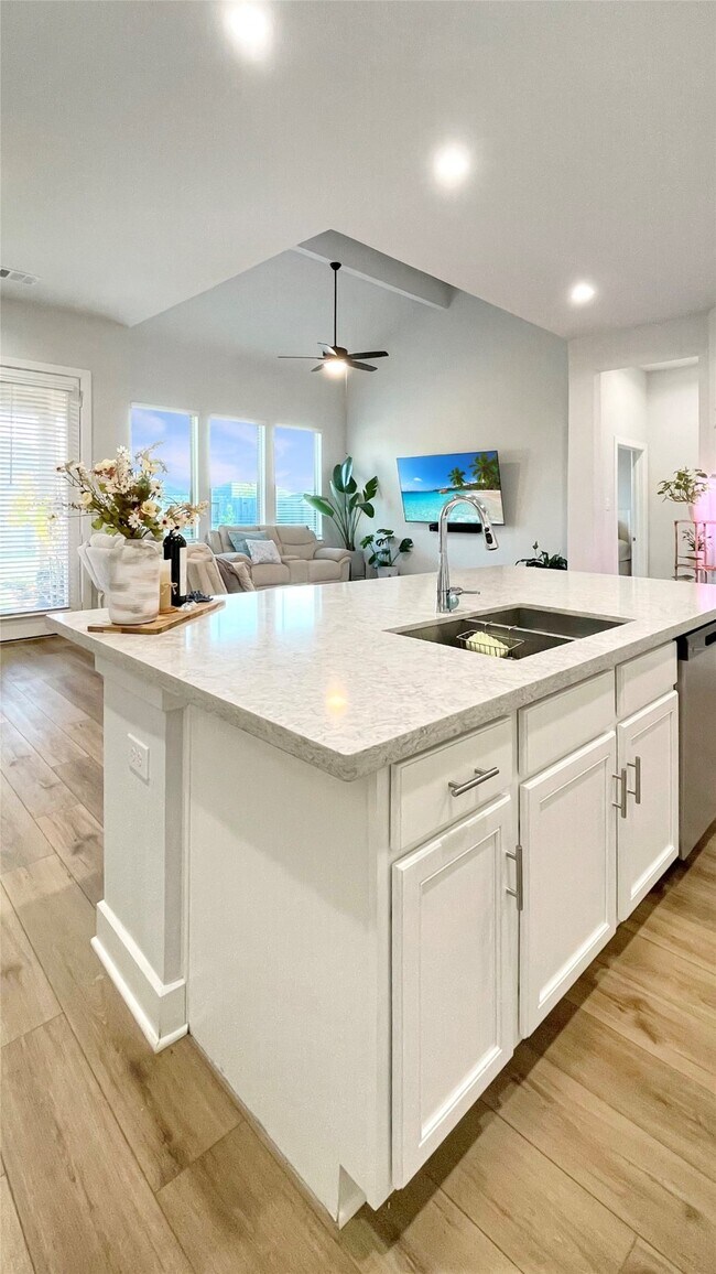 Photo - 13516 Bonita Is Wy