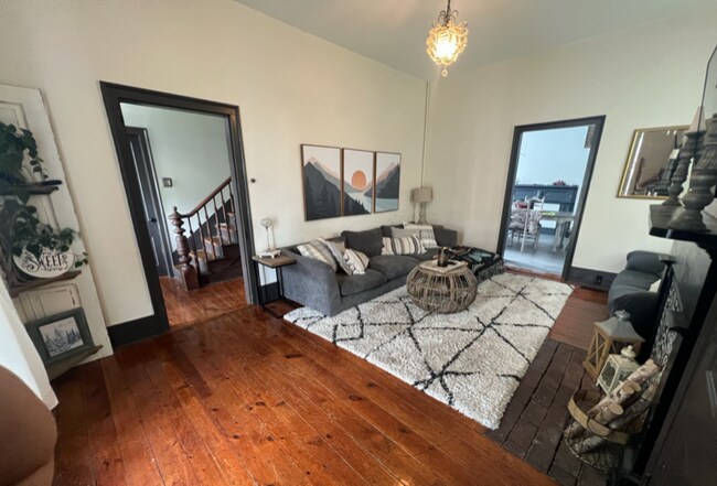 Photo - 123 N Church St