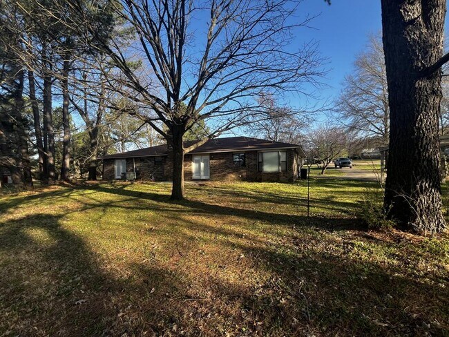 Photo - 19245 Tuttle Rd