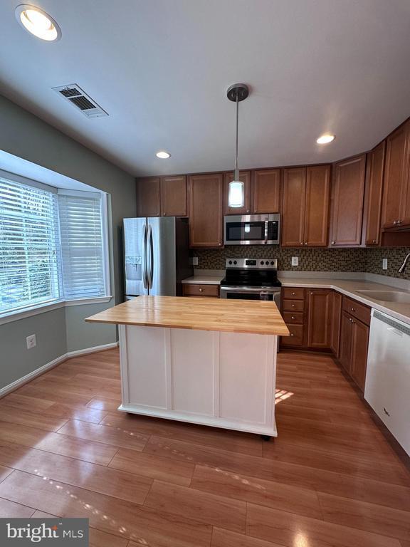 Photo - 5832 First Lndg Wy