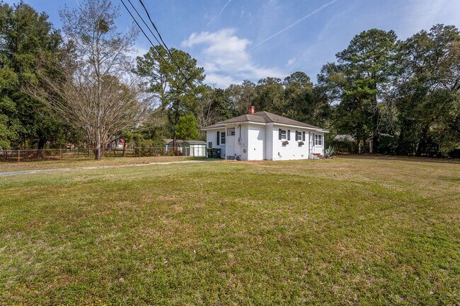 Photo - Mossy Oaks Renovated Home