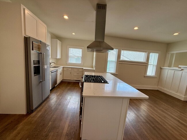 Photo - 212 NE 15th St
