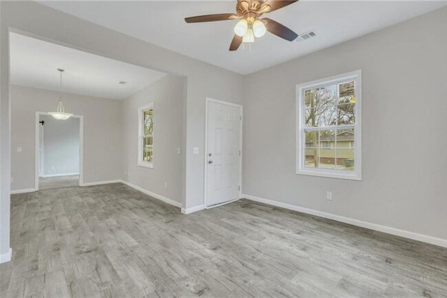 Photo - Live Near It All! 3 Bedroom Home in Midtown Savannah