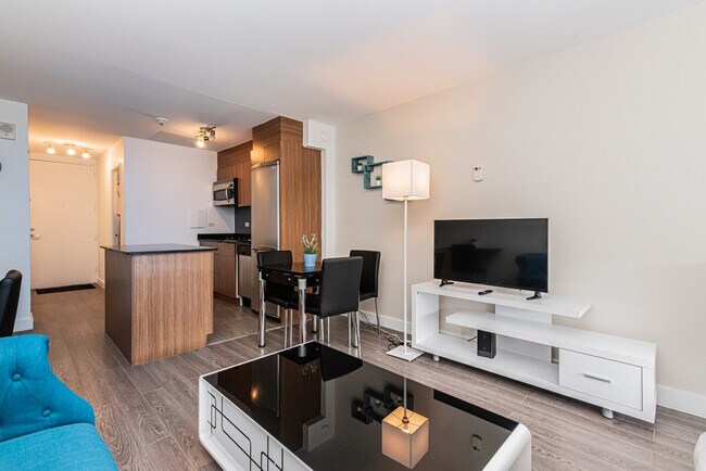 Photo - 3 Pl. Ontario Unit ID1261815P