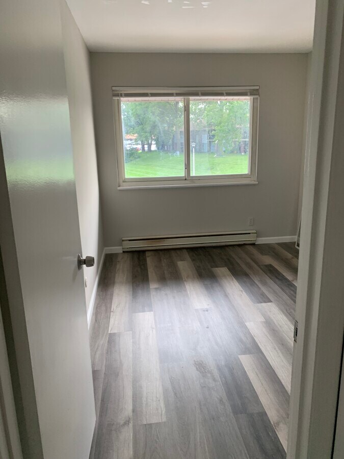 Photo - 7372 Hazelcrest Dr