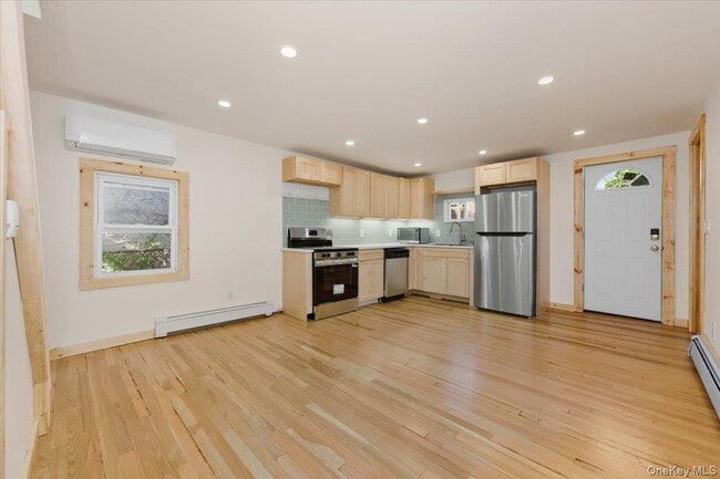 Photo - 132 A Raymond St