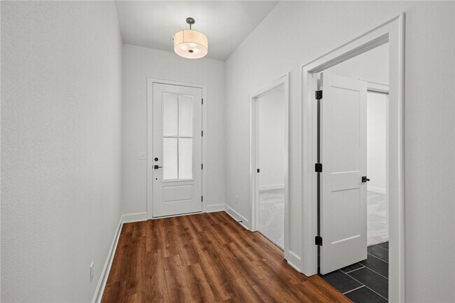 Photo - 431 Silverview Ave