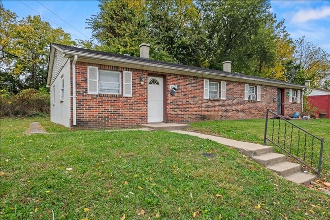 Building Photo - 1783-1783 Roosevelt Ave Unit 1783 Roosevelt Ave