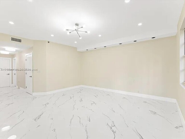 Photo - 3900 Island Blvd Condo Unit B408