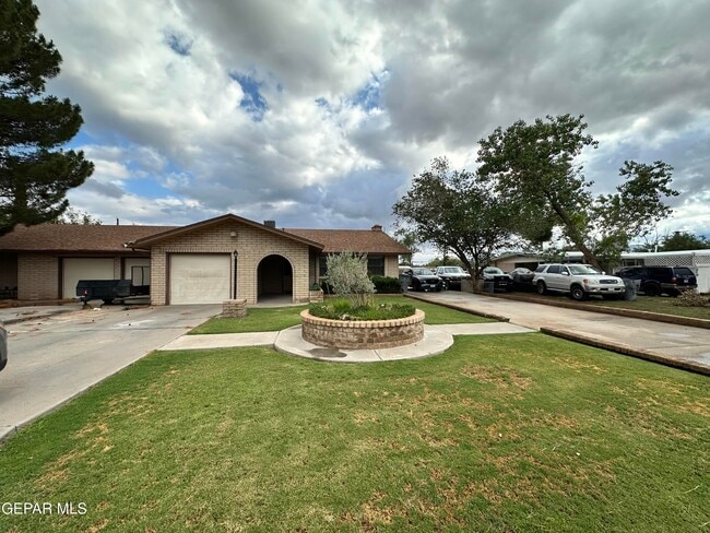 Photo - 815 Del Mar Dr Townhome