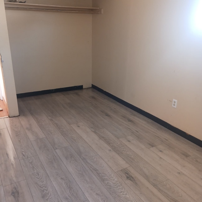 Photo - 1331-1333 Thurston St Unit 1331