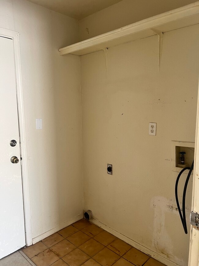 Photo - 1555 Nogalitos St