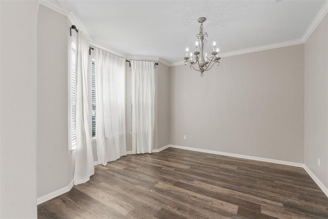 Photo - 3917 Links Ln