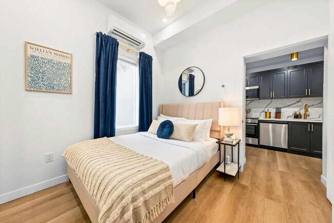Photo - 168 McCaul St Unit SI ID1389233P