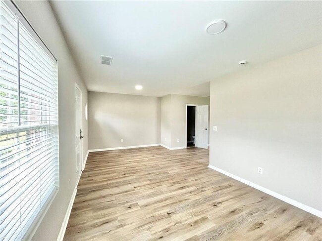 Photo - 736 Wheel House Ln