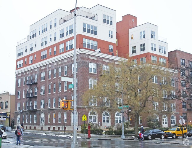490 Ocean Parkway - 490 Ocean Parkway Apartments