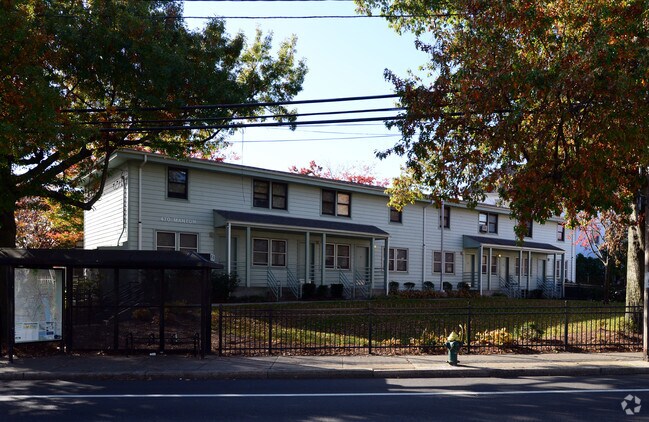 Photo - Manton Heights Apartments
