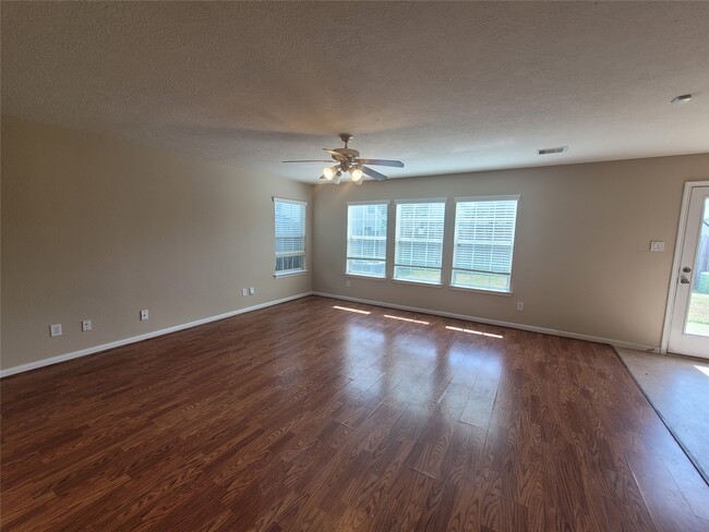 Photo - 7815 Tuhati Forest Ln