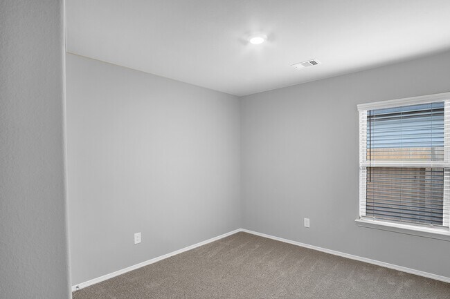 Photo - 9605 Last Maples Trl