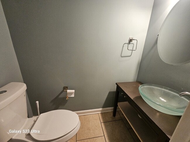 Photo - 615 Lilly Ln