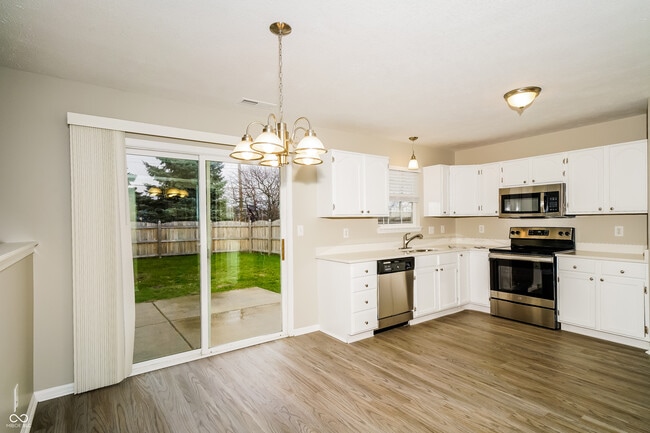 Photo - 1991 Calvert Cir