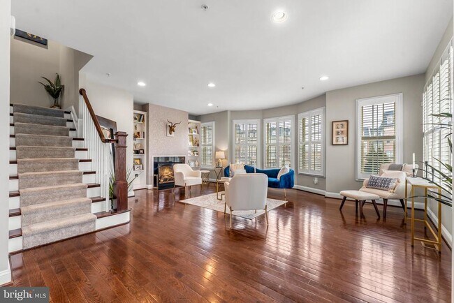 Photo - 726 River Mist Dr