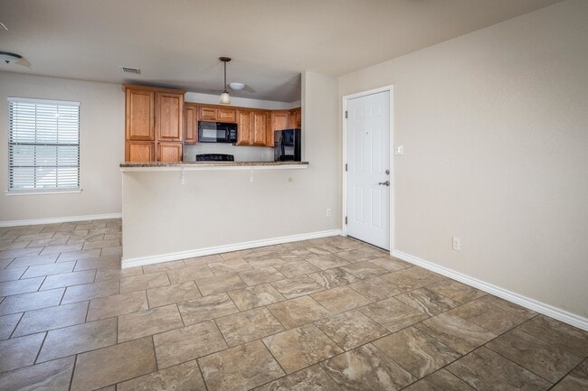 1305 Kings Way