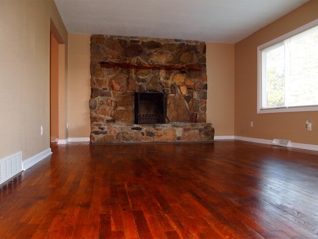 Photo - 10600 Church Rd