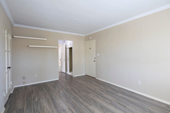Palms Apartments