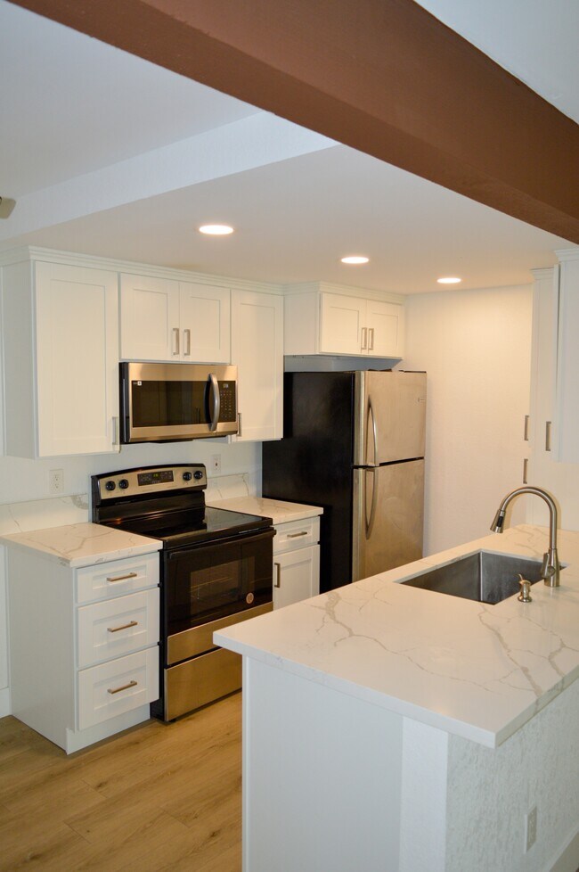 Photo - 3535 Banbury Dr