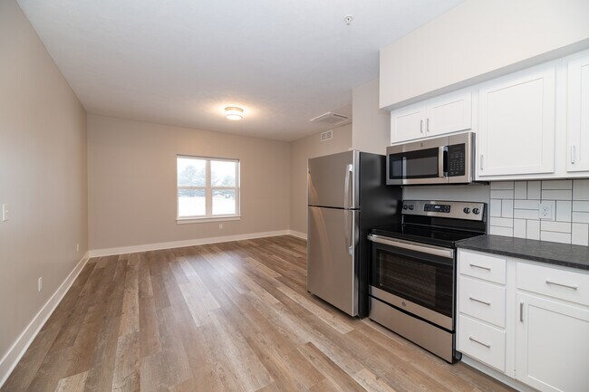 Mattawan Apartment - Murray’s Flats