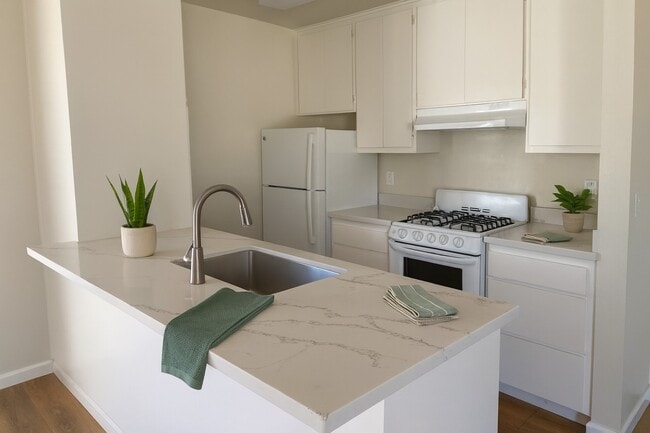 Photo - 336 Central Avenue