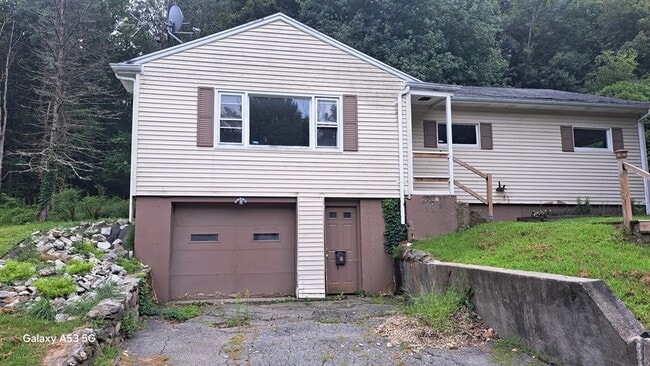 8 Athens St