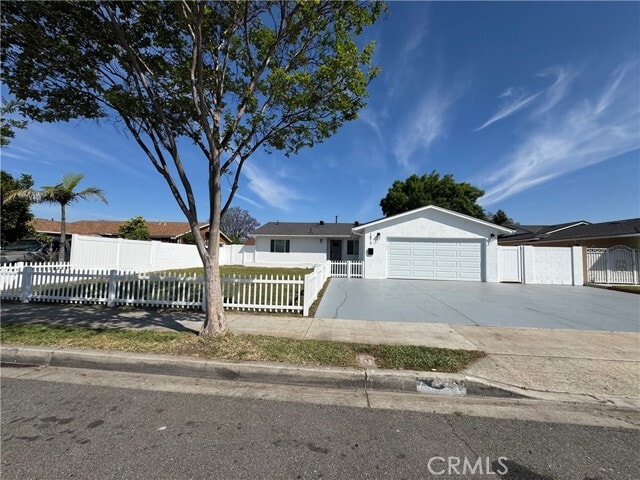 Photo - 1873 W Broadway