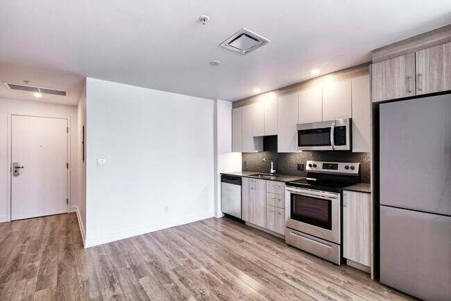 Photo - 30 Saint-Joseph Est Unit 1006