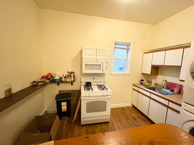Photo - 29 Spring Garden St Unit 1