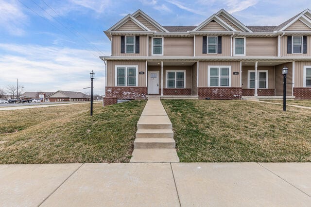 Photo - Timber Wolf and Cates Crossing