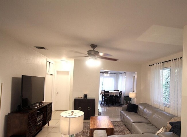 724 NE 23rd Dr Unidad 724