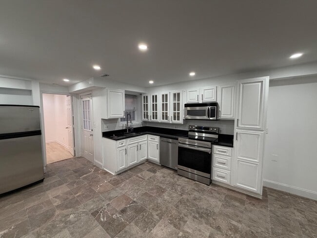 Photo - 1605 New Jersey Ave NW