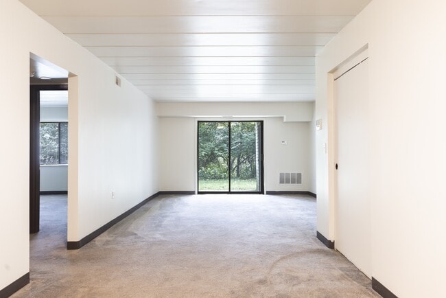 Photo - Highland Manor Apartments