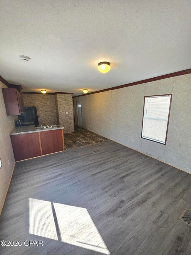 Photo - 5921 Nadine Rd